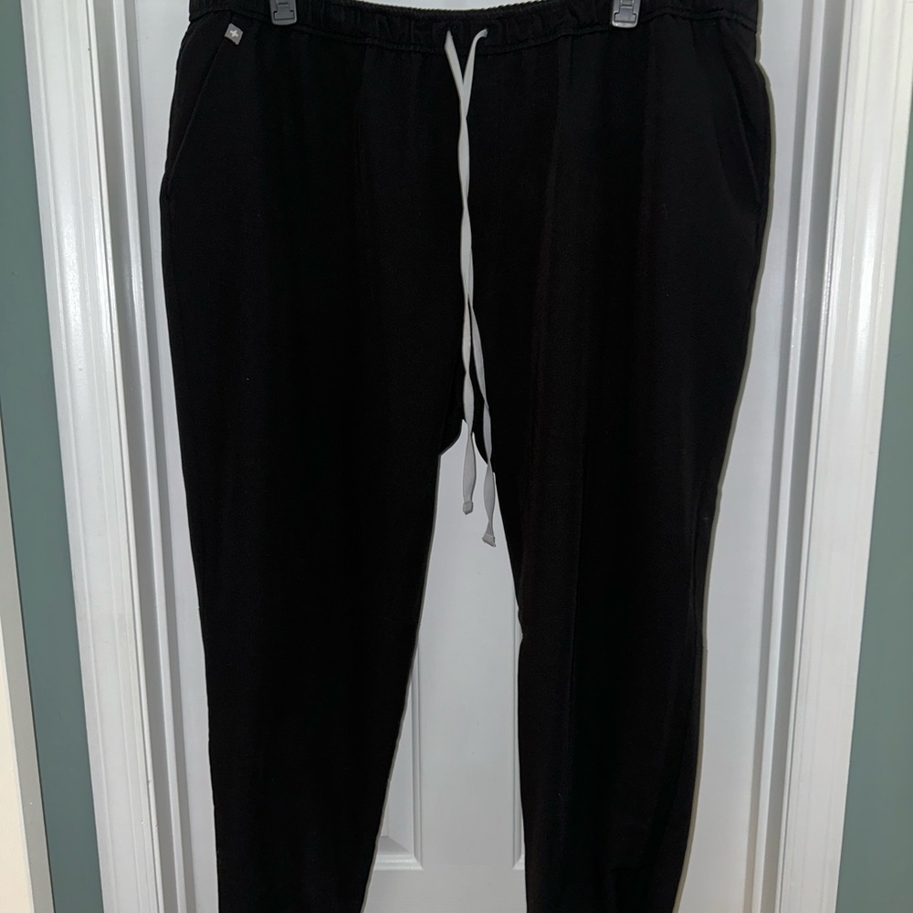 Figs Black Tansen Jogger Scrub Pants™
